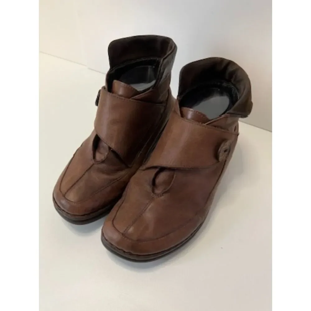 NAOT brown leather ankle booties. Size 38 (7 women)